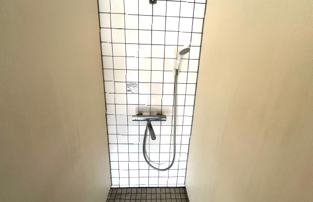 シャワーブース