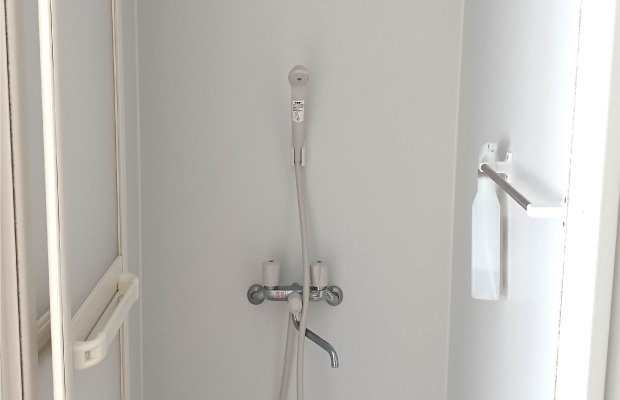 シャワーブース